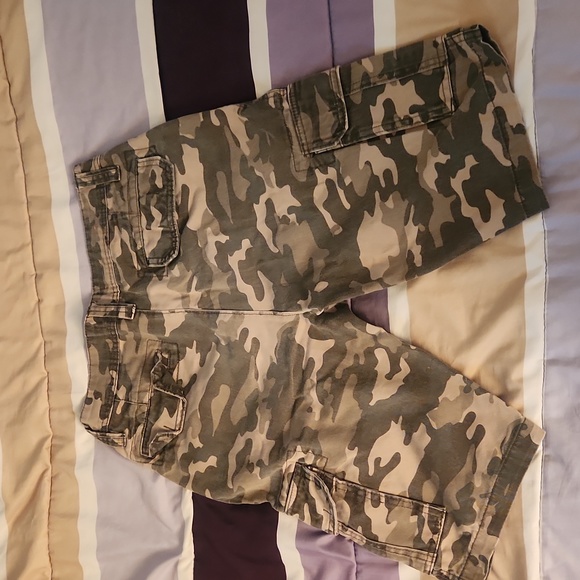 Mens camo short - Picture 2 of 3
